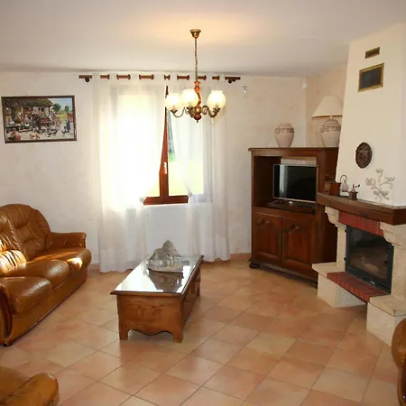 Maison Familiale Renovee Avec Jardin, Ideale Pour 6 Pers., Proche Foret Et Activites, Animaux Acceptes - Fr-1-616-4 Hébergement de vacances *
